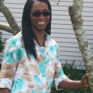 Meet your Posher, Sharon